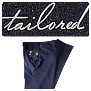 NWT Tailored  Mens Navy Blue Tapered Leg Pants in Size 34x32
